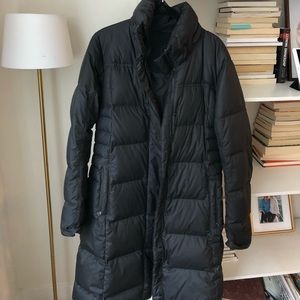 Patagonia fully lined puffy trench coat!